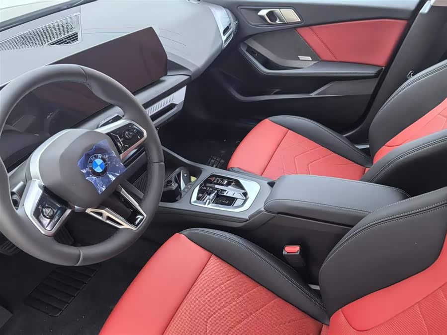 BMW 2 Series immagine di auto #9