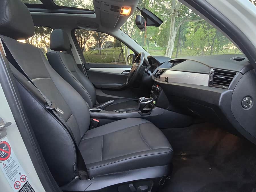 BMW X1 (Imported) 2013 car image #9