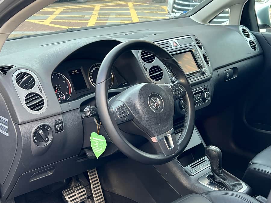 Volkswagen Golf (Imported) 2012 imagem de carro #9