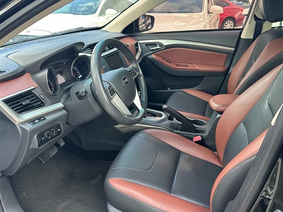 BYD G5 2016 #9 BYD G5 2016 car image #9