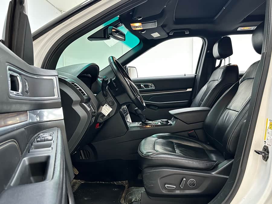 Ford Explorer (Imported) 2017 #9 Ford Explorer (Imported) 2017 car image #9