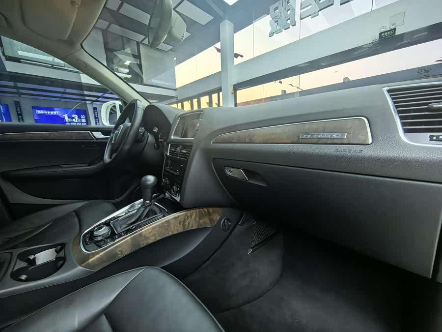 Audi Q5 (Imported) 2011 #9 Audi Q5 (Imported) 2011 car image #9