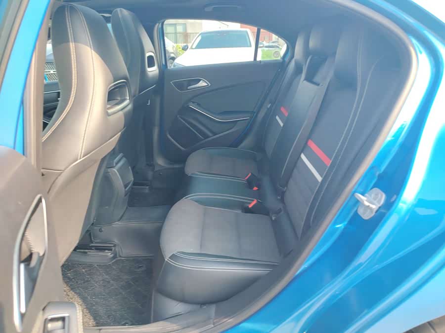 Mercedes-Benz A Class (Imported) 2014 car image #9