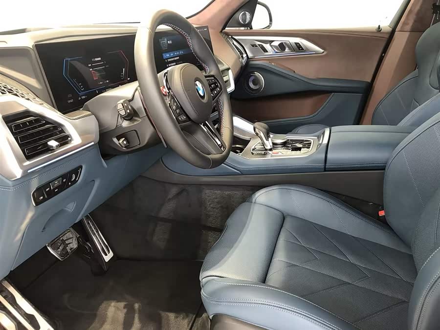 BMW XM 2024 #9 BMW XM 2024 изображение автомобиля #9