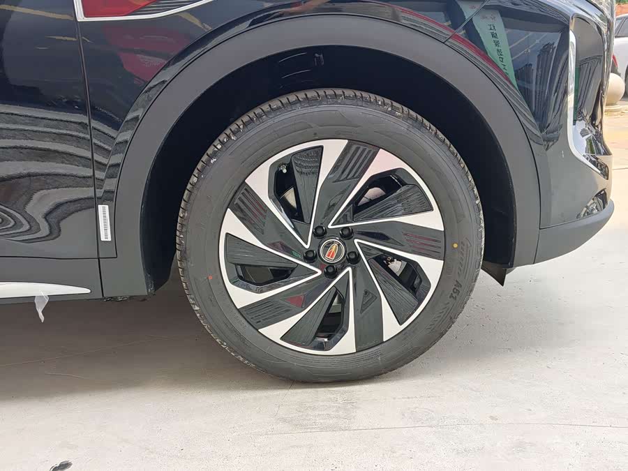 HongQi HS7 PHEV car image #9