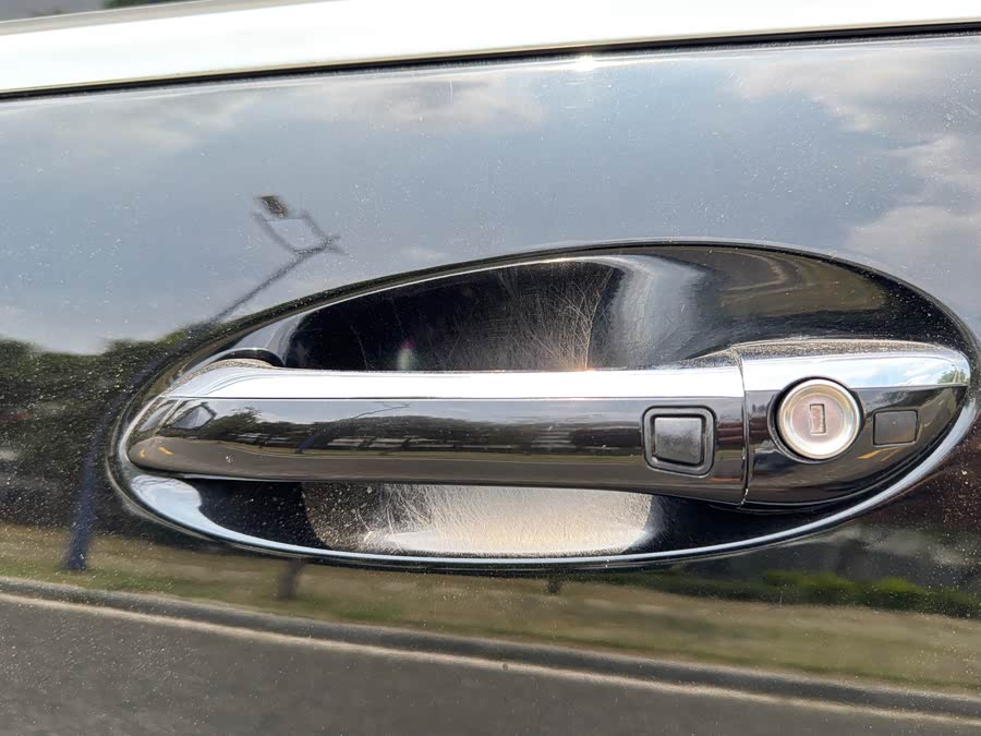 Mercedes-Benz R Class 2009 car image #9