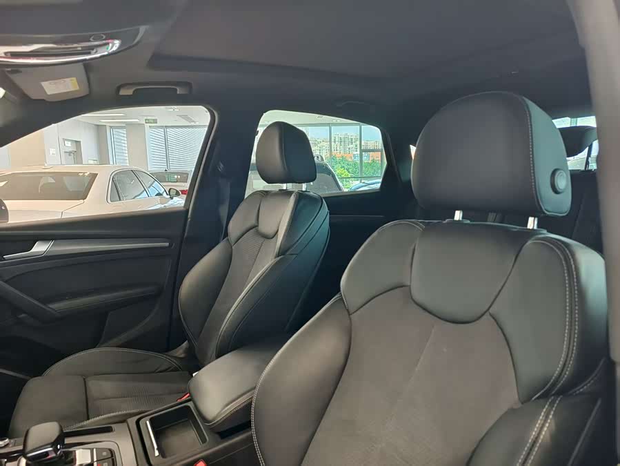 Audi Q5L Sportback 2022 car image #9