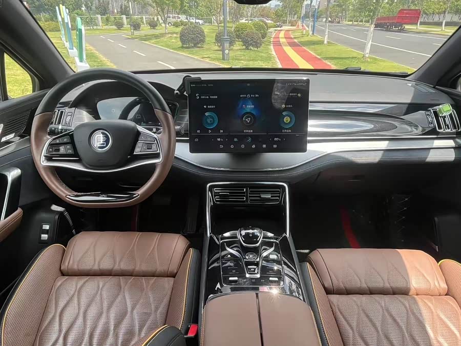 BYD Tang New Energy 2021 #9 BYD Tang New Energy 2021 car image #9