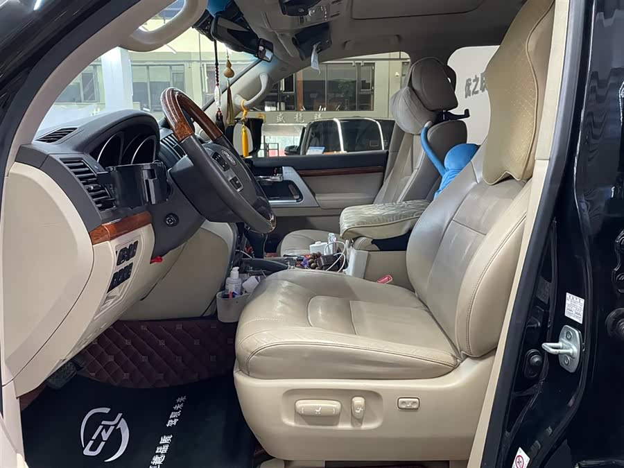 丰田 兰德酷路泽 2016 汽车图片 #9