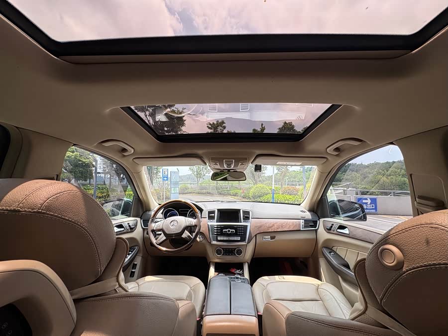 Mercedes-Benz GL Class 2015 #9 Mercedes-Benz GL Class 2015 car image #9