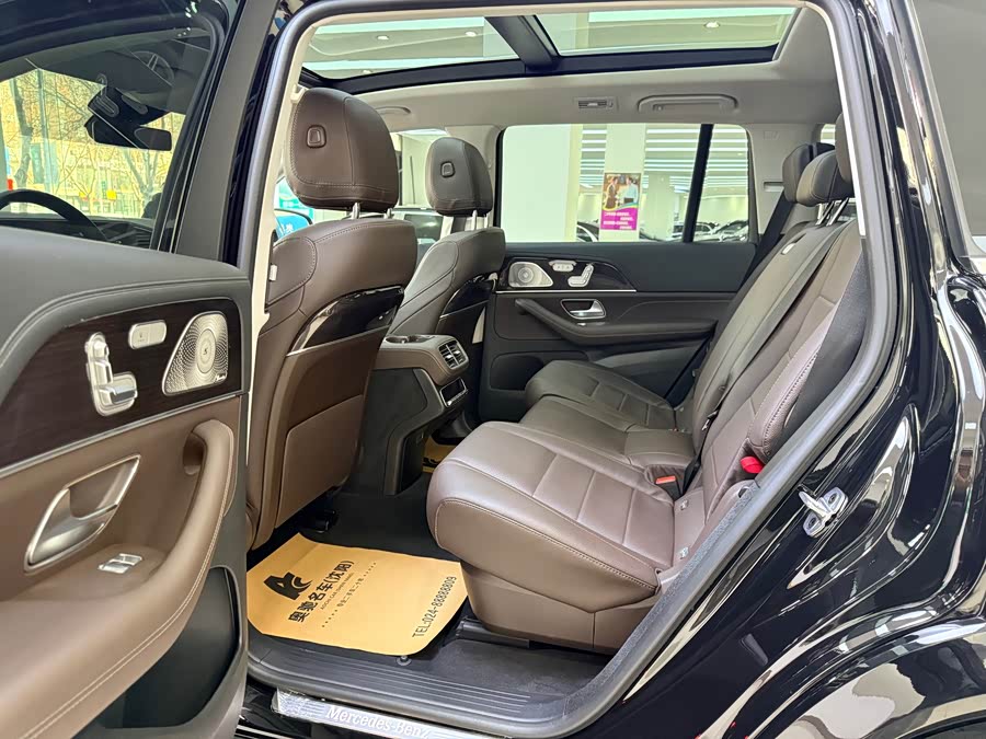 Mercedes-Benz GLS Class 2023 car image #9