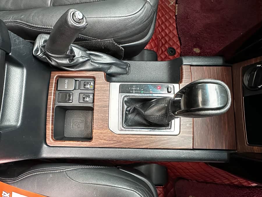 Toyota Land Cruiser Prado 2016 #9 Toyota Land Cruiser Prado 2016 car image #9