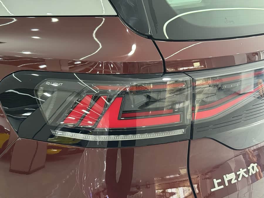 Volkswagen ID.6 X 2021 car image #9