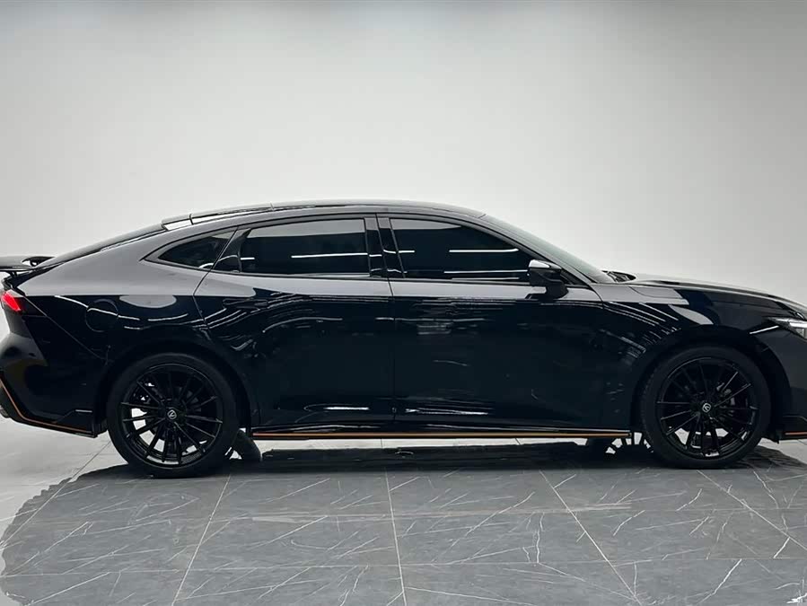 Changan UNI-V 2023 car image #9