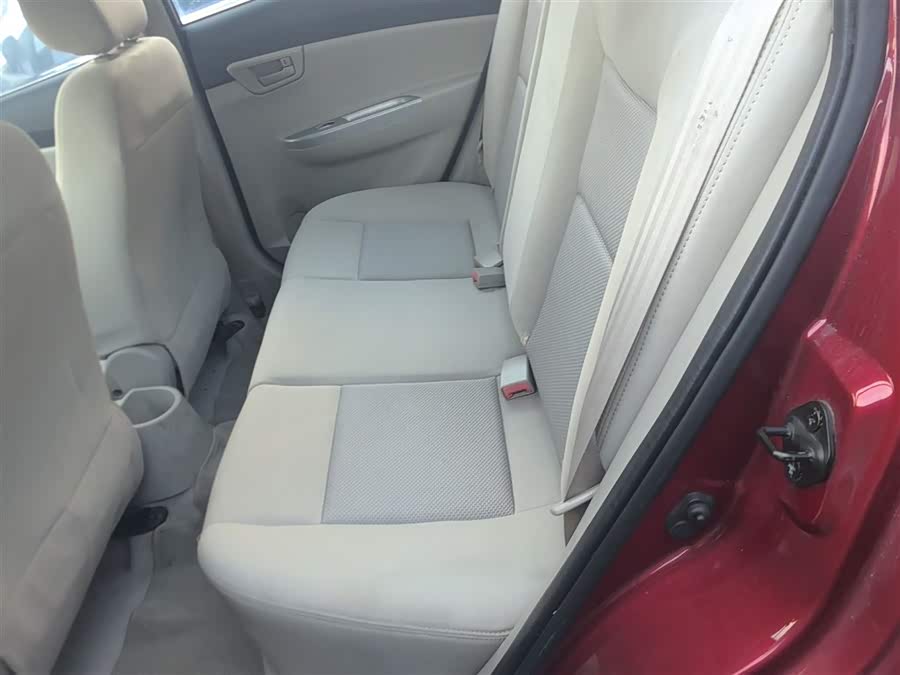 Changan Alsvin V5 2014 #9 Changan Alsvin V5 2014 car image #9