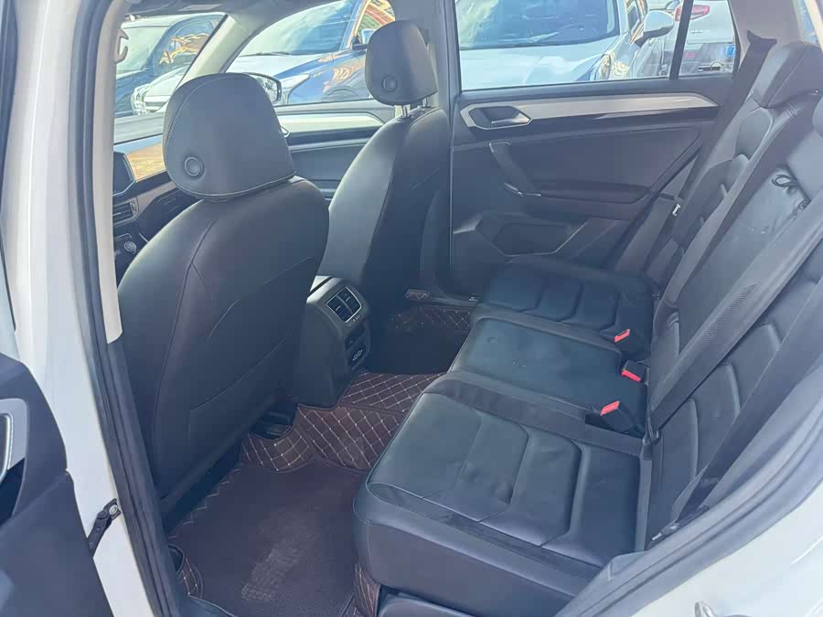 Volkswagen Tayron 2019 immagine di auto #9