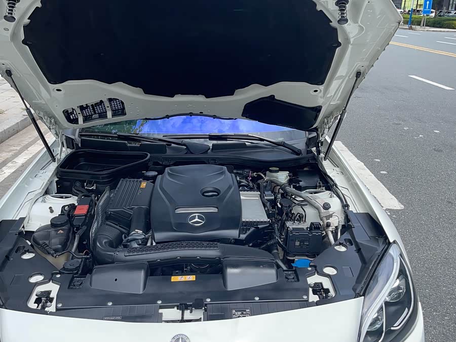 Mercedes-Benz SLC Class 2018 car image #9