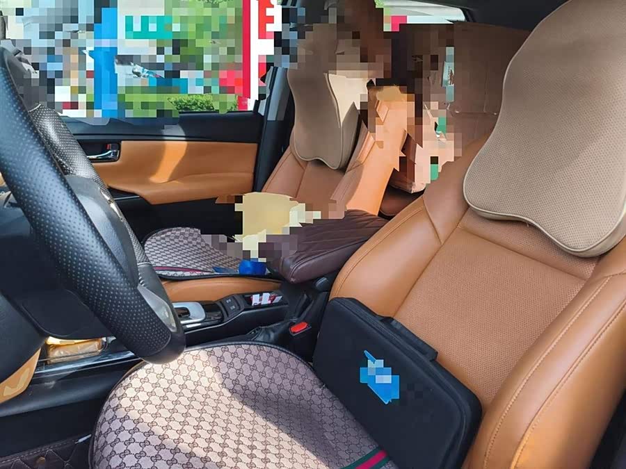 Toyota Fortuner 2017 صورة سيارة #9