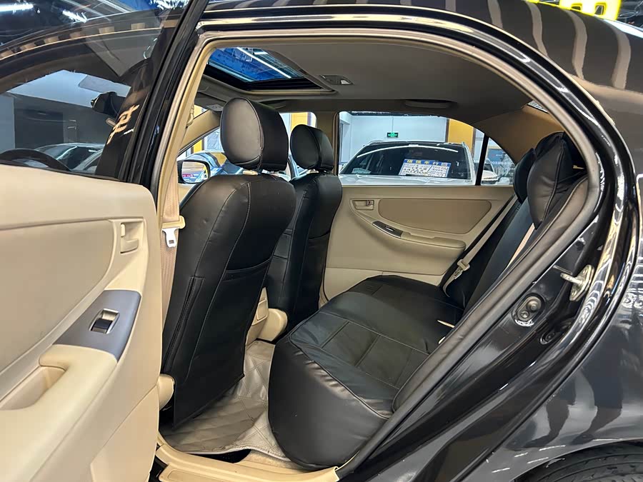 Toyota Corolla (Classic) 2013 immagine di auto #9