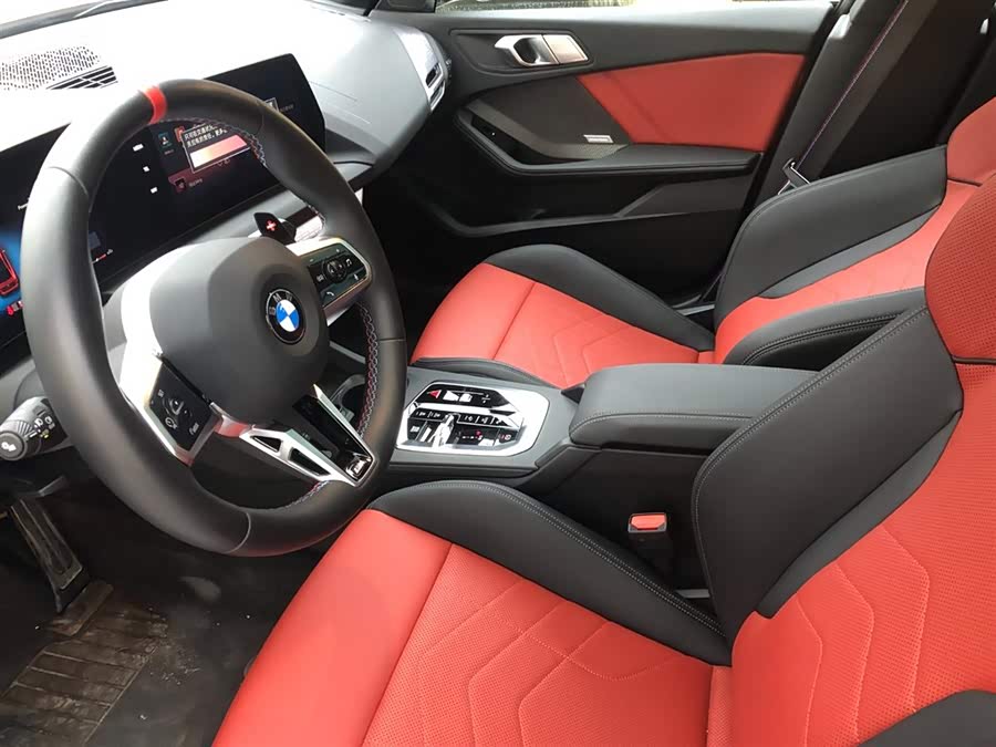 BMW M235L car image #9