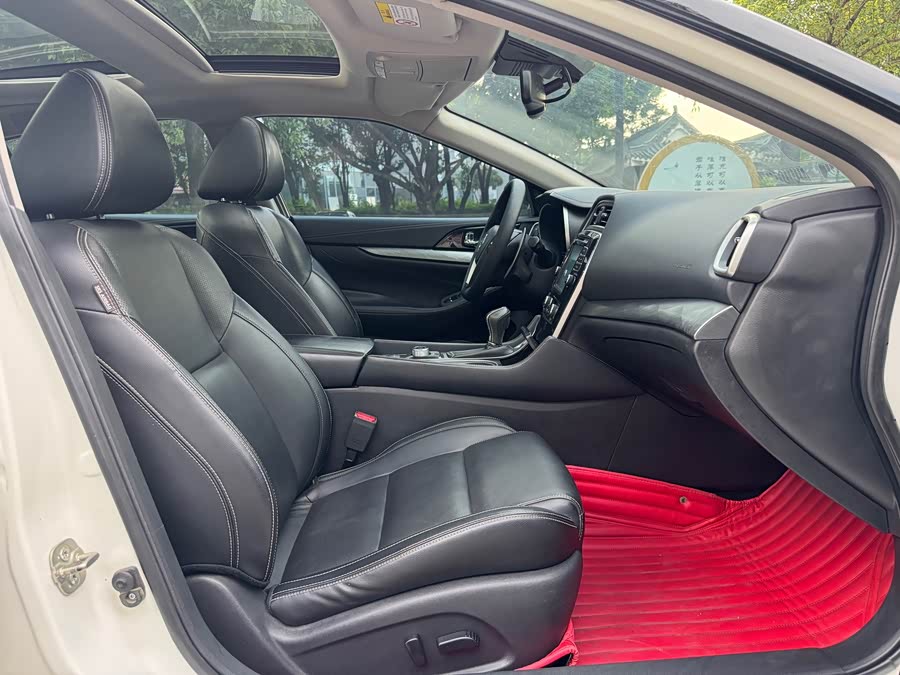 Nissan Maxima 2018 صورة سيارة #9