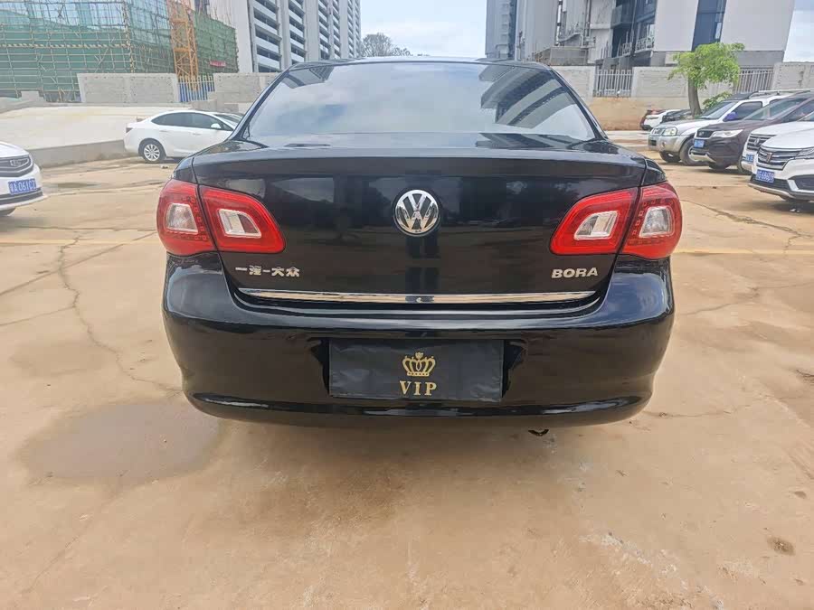 Volkswagen Bora 2012 immagine di auto #9