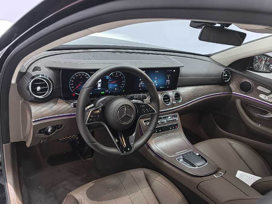 Mercedes-Benz E Class New Energy 2023 car image #9