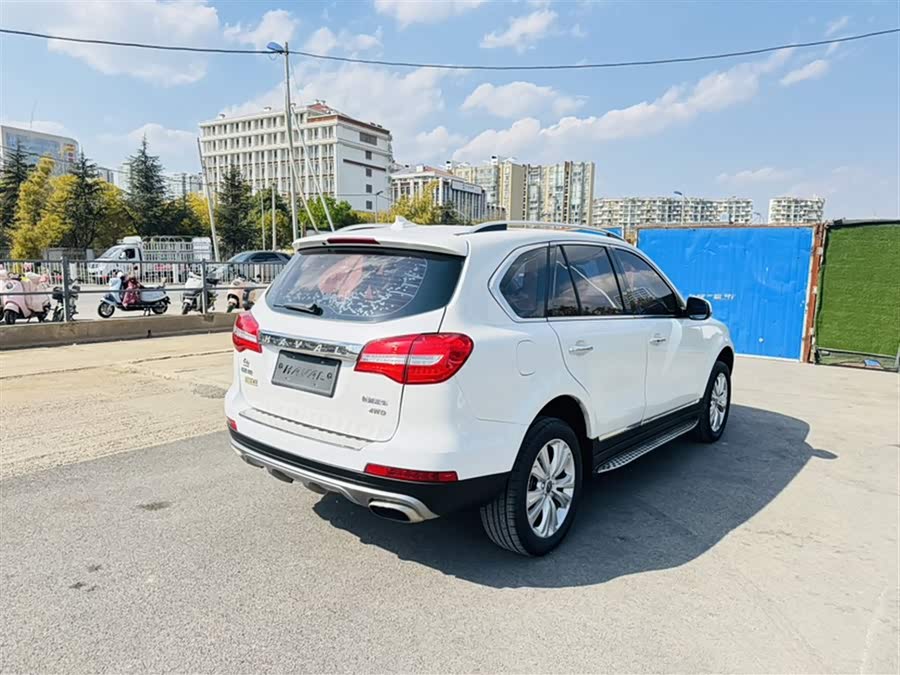 Haval H8 2017 car image #9