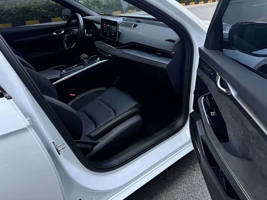 GEELY Preface 2021 car image #9