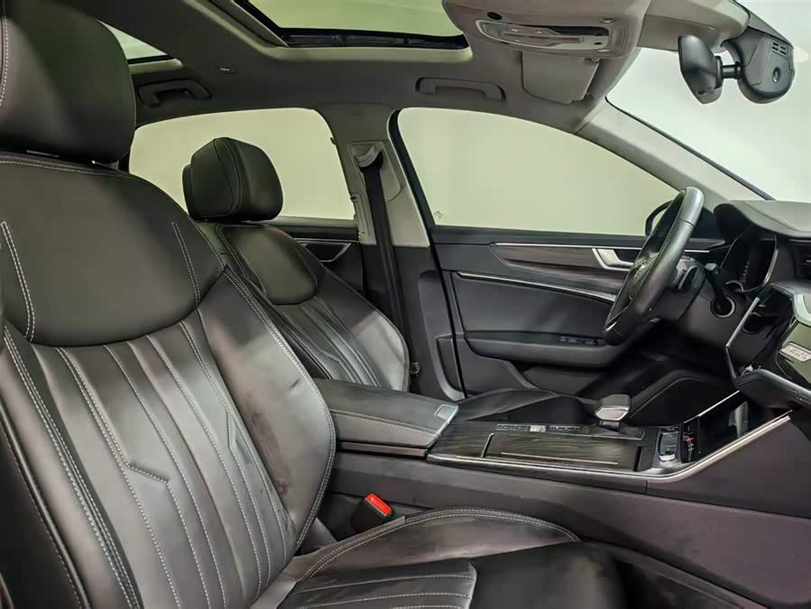 Audi A6L 2023 car image #9