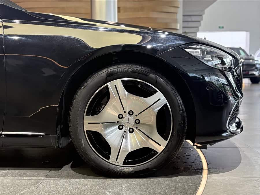 Mercedes-Benz Maybach S Class 2024 car image #9