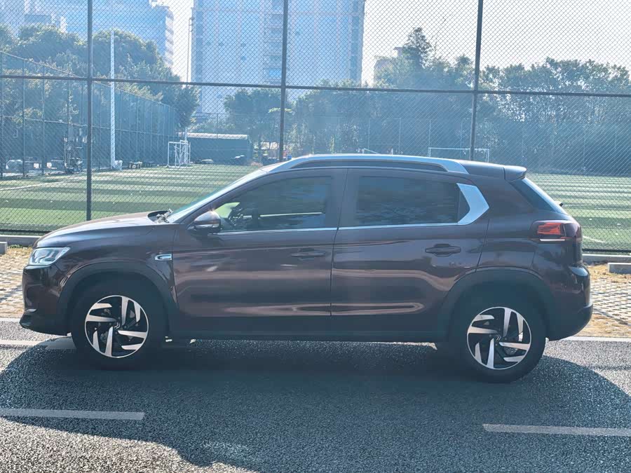 Citroen C4L 2015 car image #9