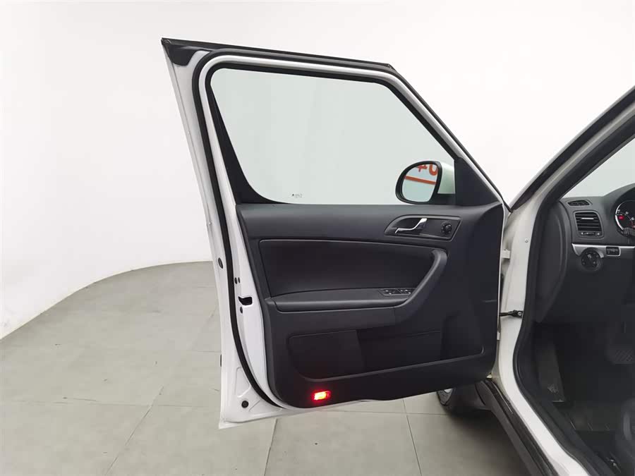 Skoda Yeti (Imported) 2014 car image #9