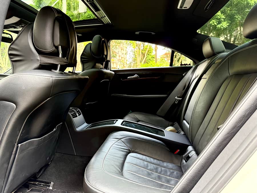 Mercedes-Benz CLS Class 2017 car image #9