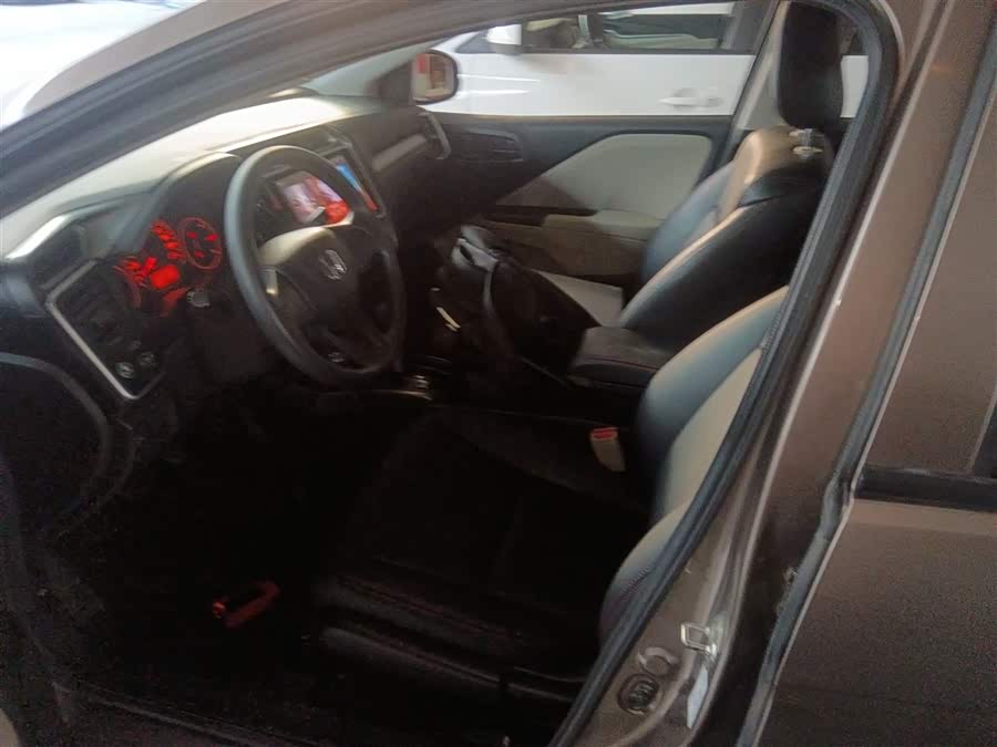 Honda Greiz 2017 #9 Honda Greiz 2017 صورة سيارة #9