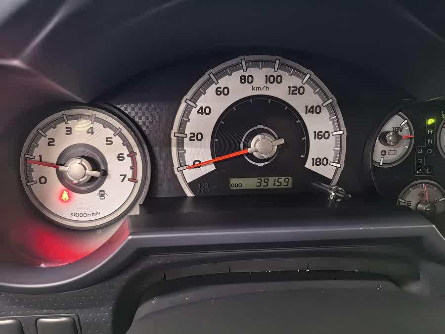 Toyota FJ Cruiser 2017 immagine di auto #9