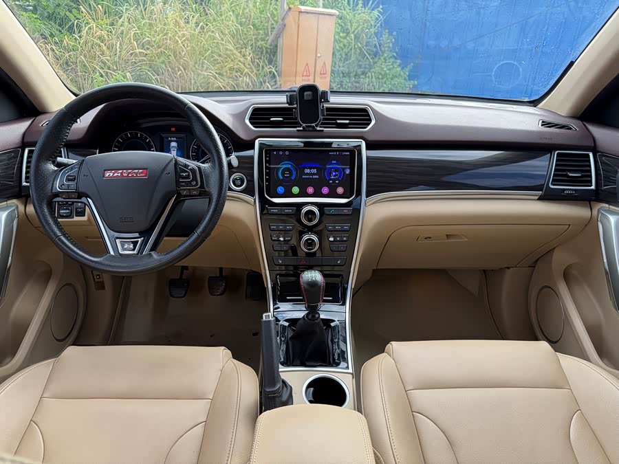 Haval H2 2014 #9 Haval H2 2014 car image #9