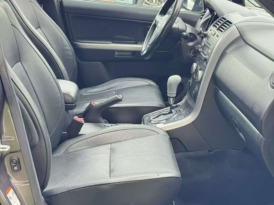 铃木 超级维特拉 2009 汽车图片 #9