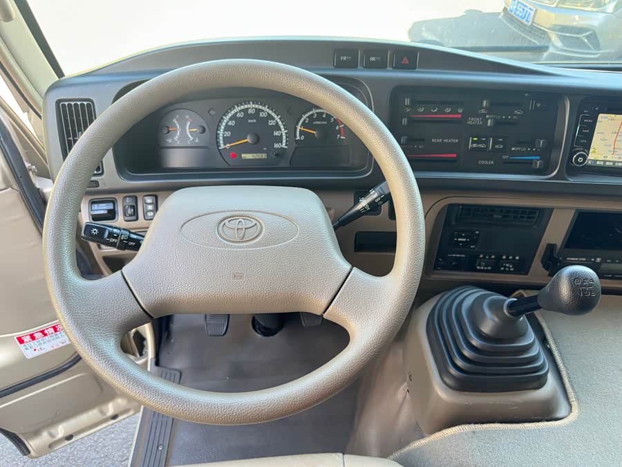 Toyota Coaster 2015 #9 Toyota Coaster 2015 imagen de coche #9