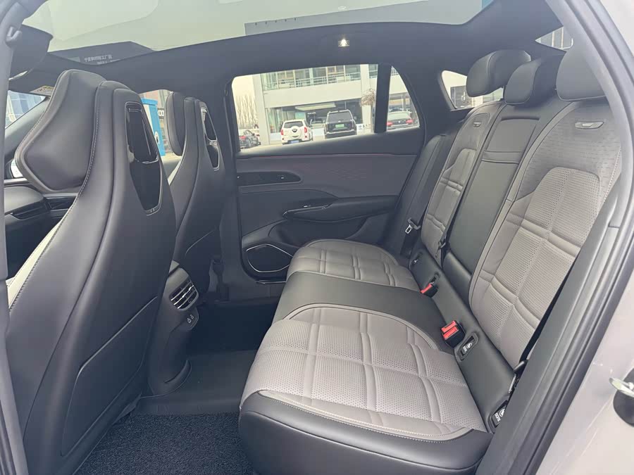 HongQi EH7 2024 #9 HongQi EH7 2024 car image #9