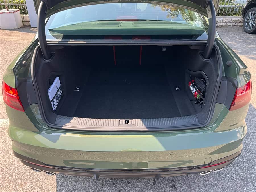 Audi S4 2023 car image #9