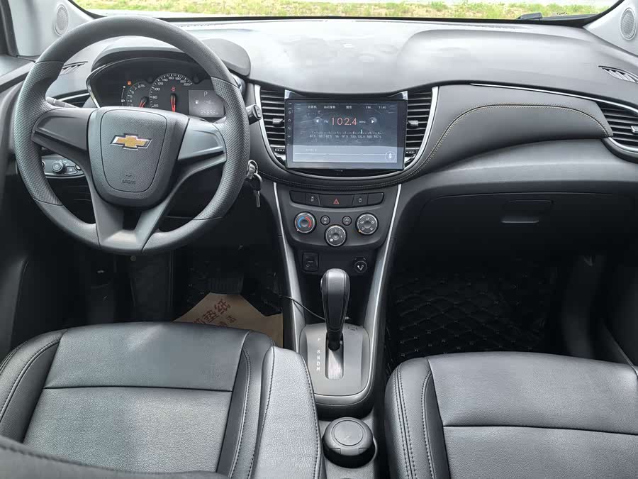 Chevrolet Tracker 2017 car image #9