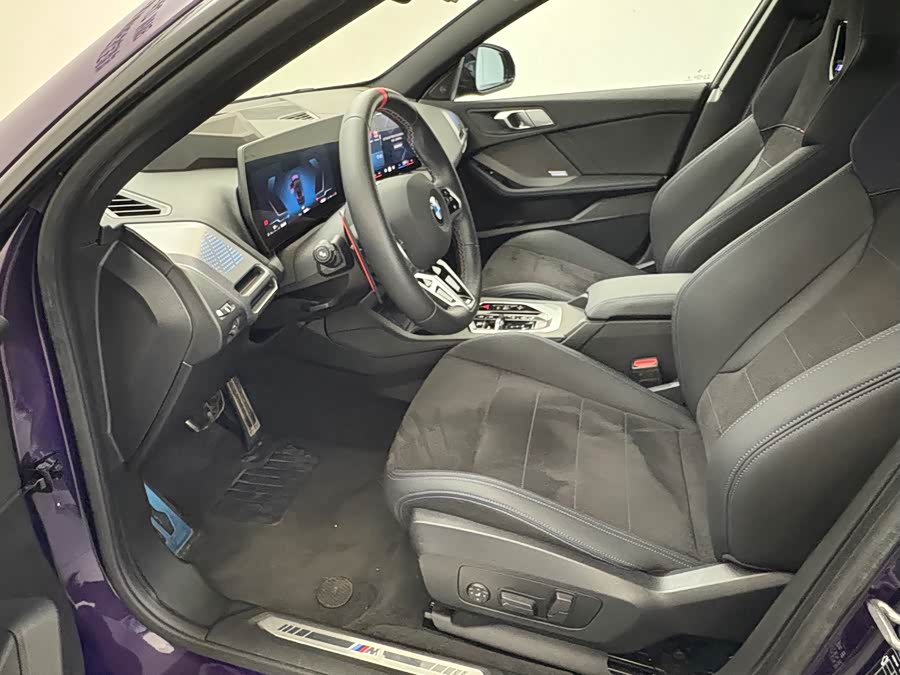 BMW M235L 2024 car image #9