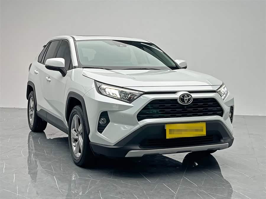 Toyota RAV4 2023 image de voiture #9
