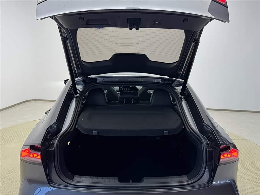 Changan UNI-V iDD 2024 #9 Changan UNI-V iDD 2024 car image #9