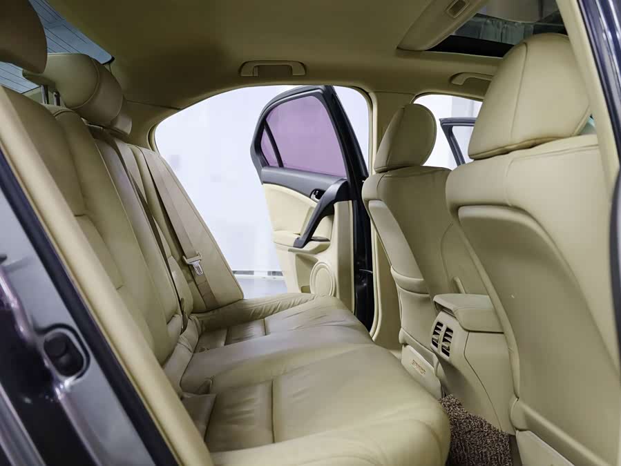 Honda Spirior 2012 car image #9