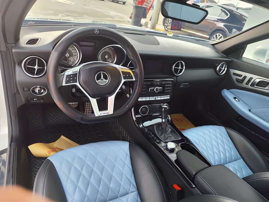 Mercedes-Benz SLK Class 2012 car image #9