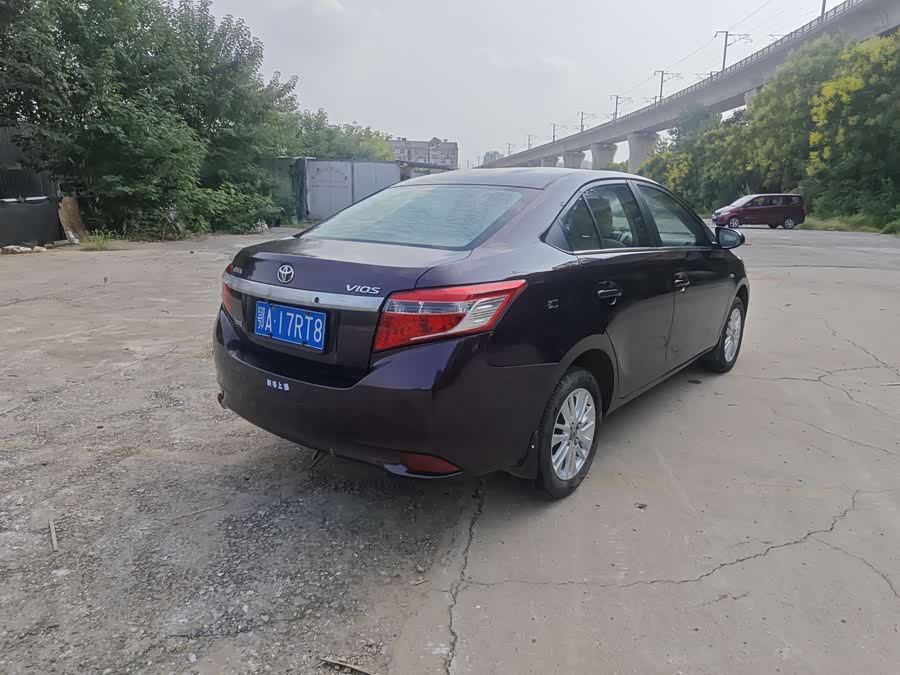 Toyota Vios 2015 изображение автомобиля #9