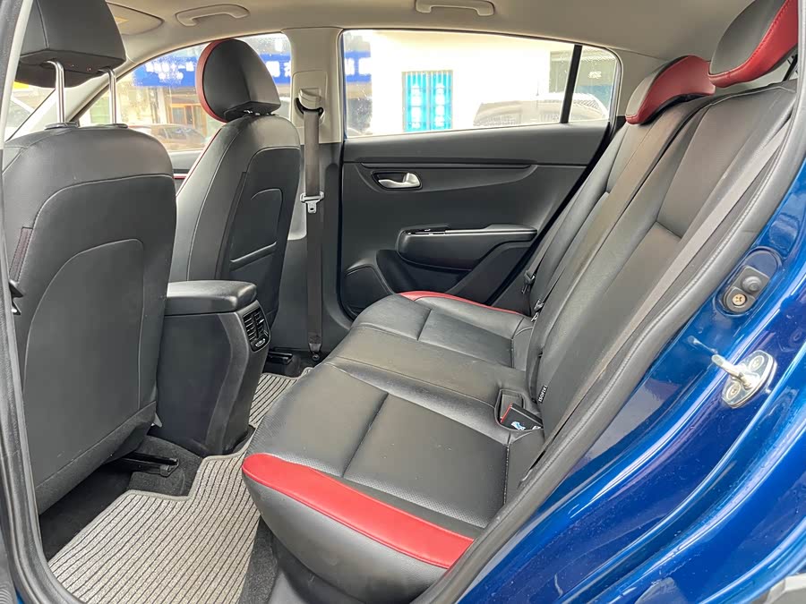 Kia Rio Cross 2018 صورة سيارة #9