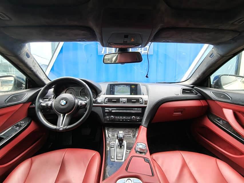 BMW 6 Series 2012 car image #9